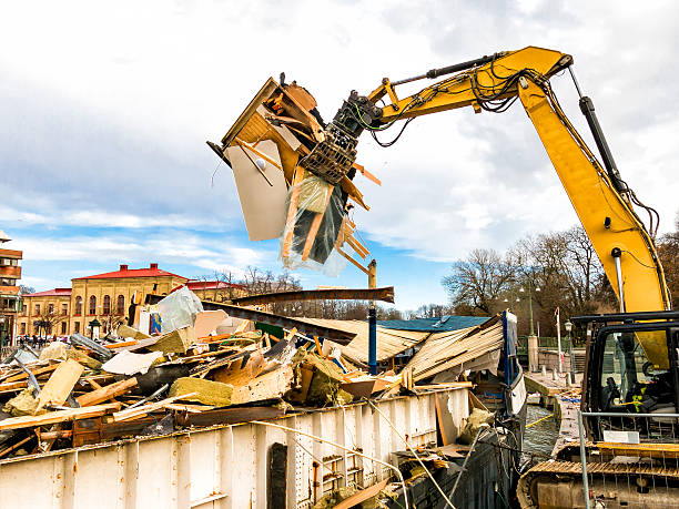 Best Professional Junk Removal  in Madisonville, LA